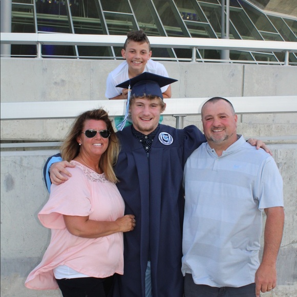 Meet your Posher, Monica - Picture 1 of 1